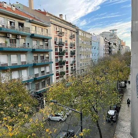 Lisbon City Center Apartment-2